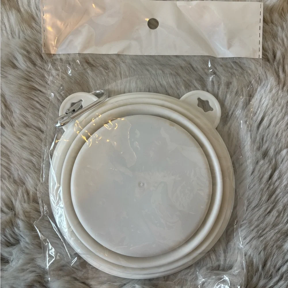 NIB White Collapsible Pet Bowl